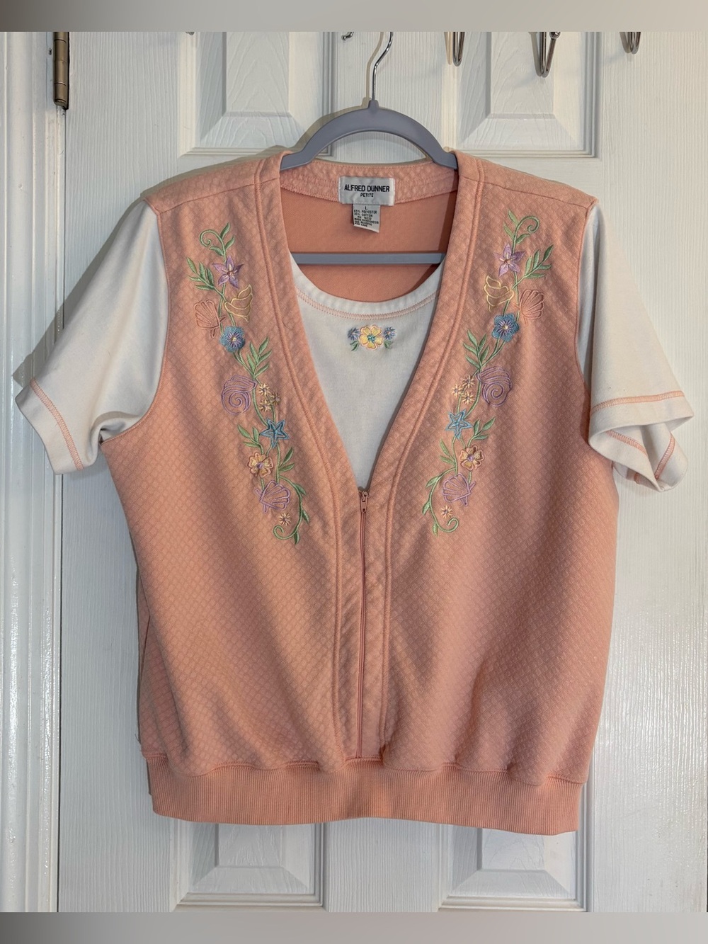 Vintage Alfred Dunner Petite Large Coral Pink Quilted Floral Embroidered Top 80s